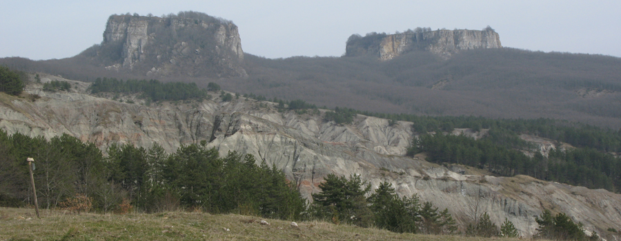 Sasso Simone e Simoncello ed i calanchi