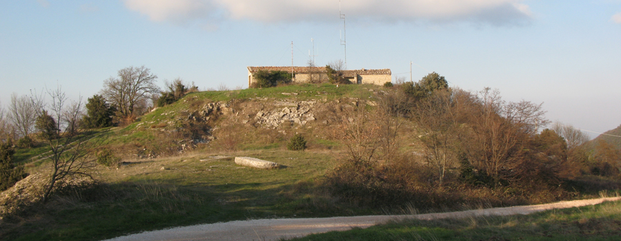 Gola del Furlo Sentiero 450 - immagine 11 (Case S. Ubaldo)