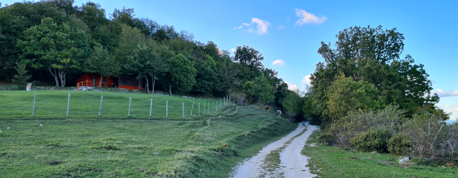 Monte Catria Sentiero 73 - immagine 9a (Rifugio della Gingualdese)