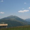 Il monte Tenetra e, sullo sfondo, il monte Acuto